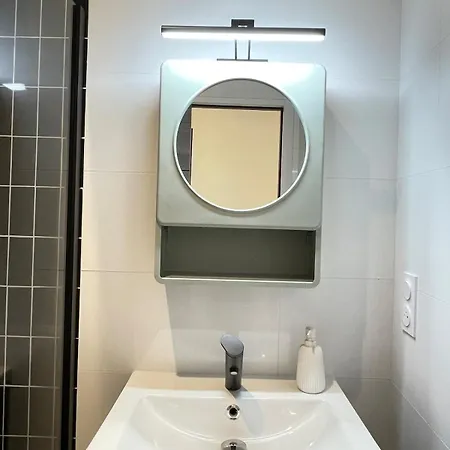Apartment 3 *