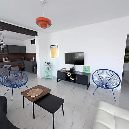 Apartment Heliotrope - 3 *